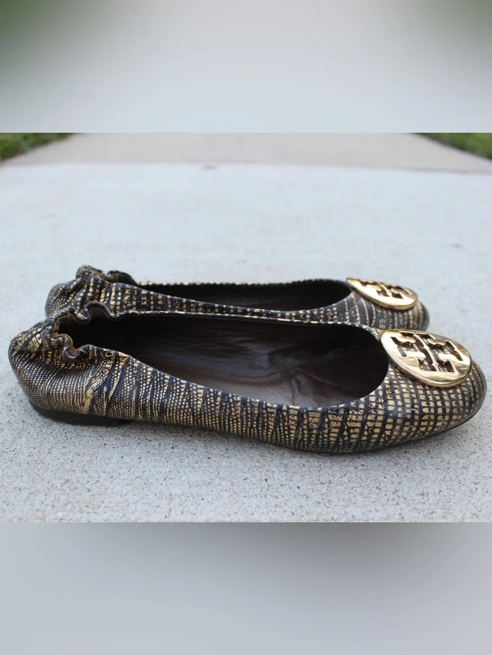 Tory Burch Black/Gold Reva Flats Sz (7.5 - 8)